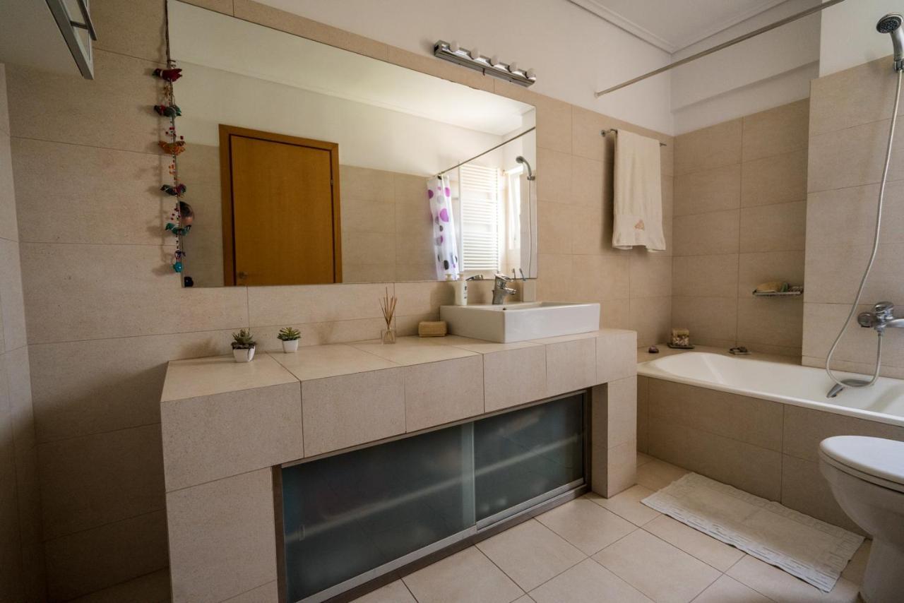 Family Getaway, Spacious And Luxurious, Sea View, Terrace, Next To Voula Beach, 20Min From Center Atenas Exterior foto
